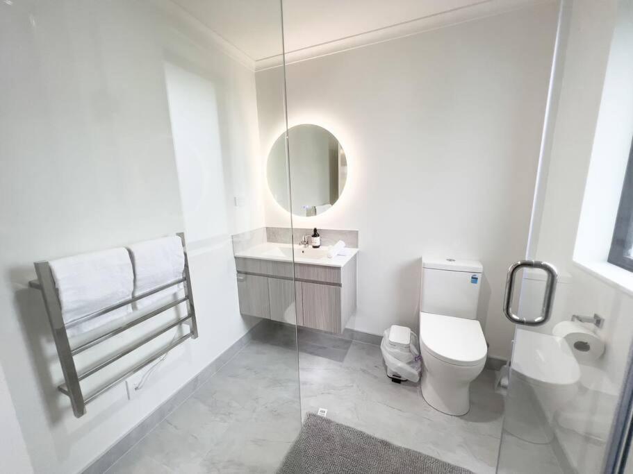 Rotorua Sunshine Brand New 4 Bedroom House Extérieur photo