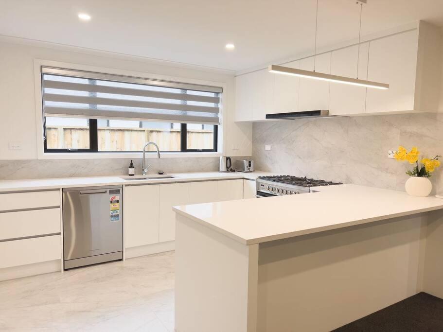 Rotorua Sunshine Brand New 4 Bedroom House Extérieur photo